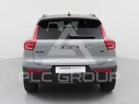 2025 Volvo XC40