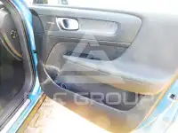 2025 Volvo XC40