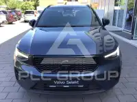 2025 Volvo XC40