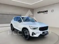 2025 Volvo XC40