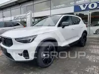 2025 Volvo XC40