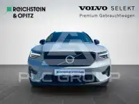 2025 Volvo XC40