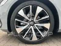 2025 Volvo V60