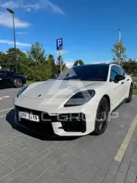 2025 Porsche Panamera