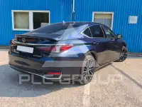 2025 Lexus ES300