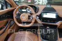 2025 Aston Martin DBX