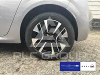 2025 Peugeot 208