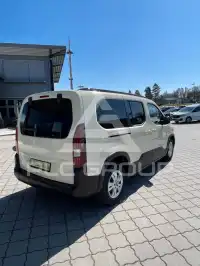 2025 Peugeot Rifter