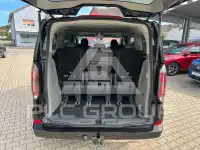 2025 Ford Tourneo