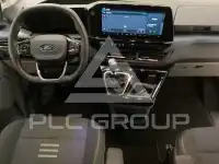 2025 Ford Tourneo
