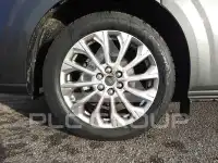 2025 Ford Tourneo