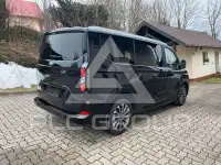 2025 Ford Tourneo