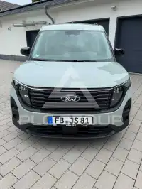 2025 Ford Tourneo