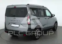 2025 Ford Tourneo