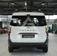 2025 Ford Tourneo