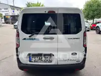 2025 Ford Tourneo