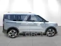 2025 Ford Tourneo