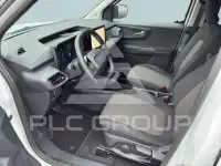 2025 Ford Tourneo