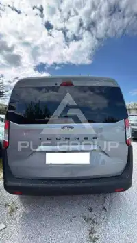 2025 Ford Tourneo