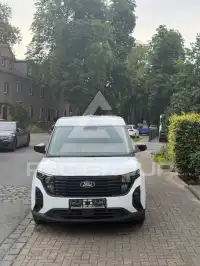 2025 Ford Tourneo