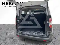 2025 Ford Tourneo