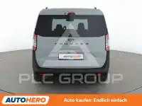 2025 Ford Tourneo
