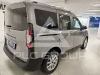 2025 Ford Tourneo