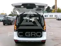 2025 Ford Tourneo