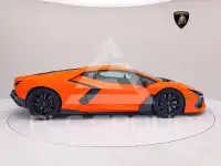 2025 Lamborghini Revuelto