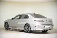 2026 BMW 740