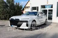 2026 BMW 740