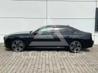 2026 BMW 740