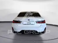2026 BMW 320