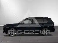 2026 BMW X7