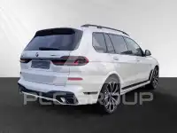 2026 BMW X7