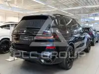2026 BMW X7