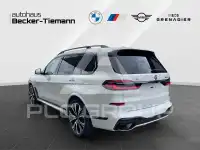 2026 BMW X7