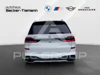 2026 BMW X7