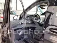 2026 Mercedes Benz V 300