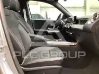 2026 Mercedes Benz GLB 220