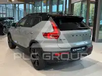 2026 Volvo XC40