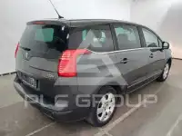 2012 Peugeot 5008
