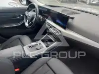 2023 BMW 320