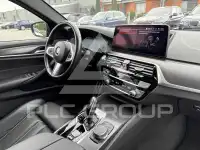 2023 BMW 520