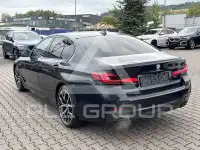 2023 BMW 520