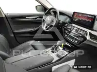 2023 BMW 520