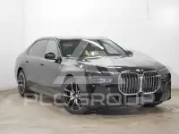 2025 BMW 740
